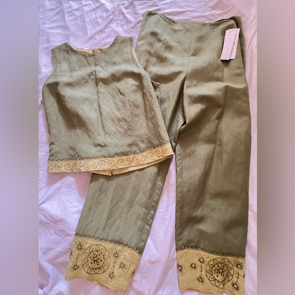 Embroidered Olive Green Women's Fully Lined Set